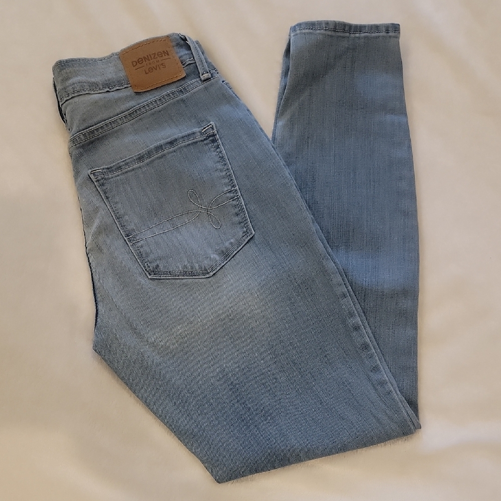 Levi's Denizen Light Wash Jeans
